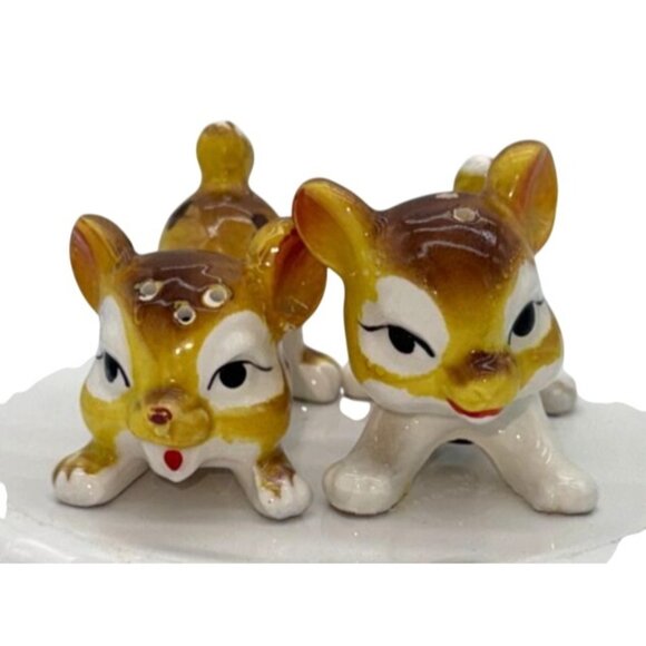 VTG LION CUBS SALT & PEPPER SHAKERS CERAMIC TAN WHITE HAND PAINTED KRIESS - Picture 2 of 6